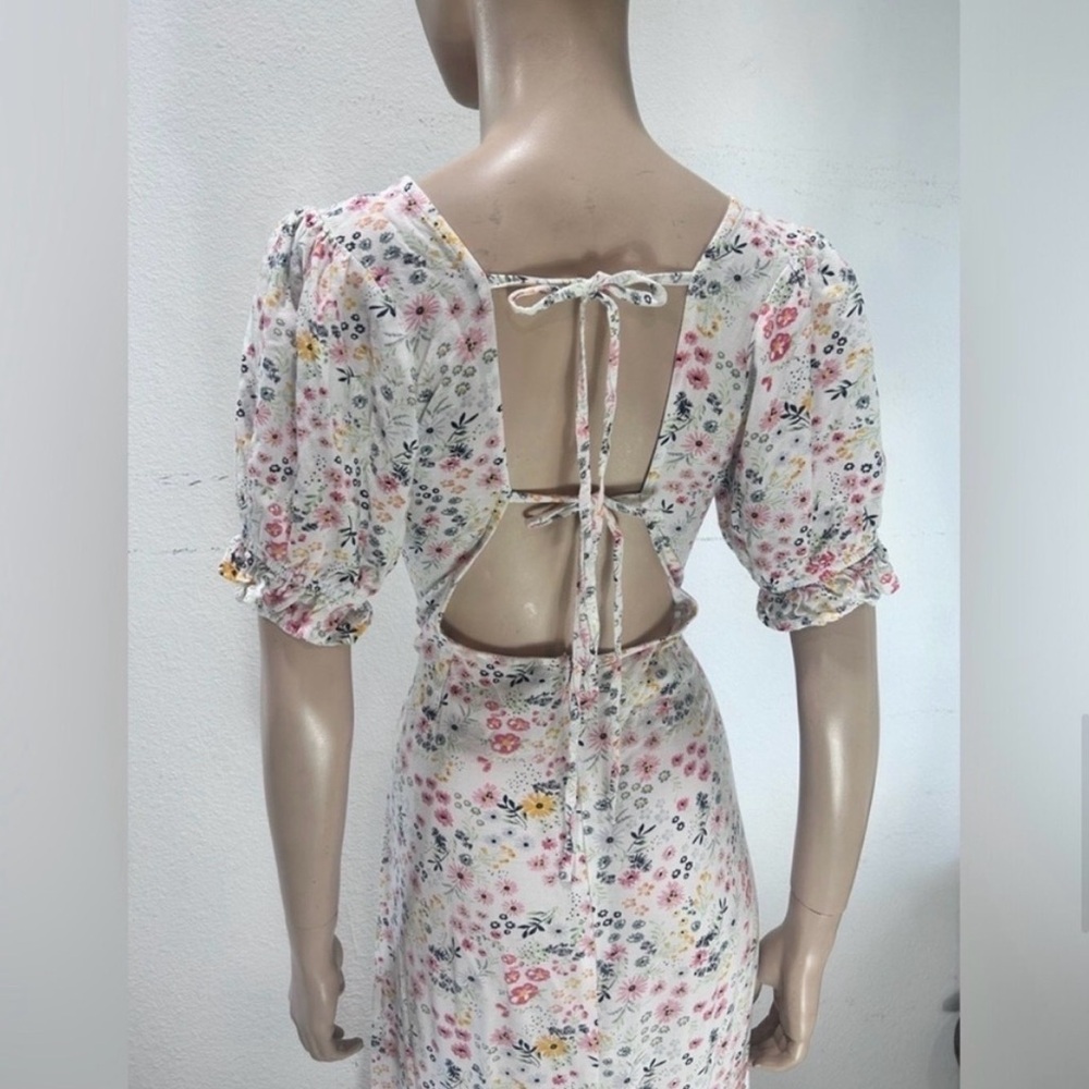 Influence Square-Neck Floral Midi Dress with Puff Sleeves - Picture 13 of 16